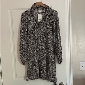 H&M Black and White Floral Long-Sleeve Button Dress
